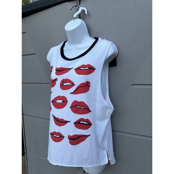 Chaser Women's Tank Top Muscle Tee Painted Lips Size M New With Tags - Picture 3 of 8
